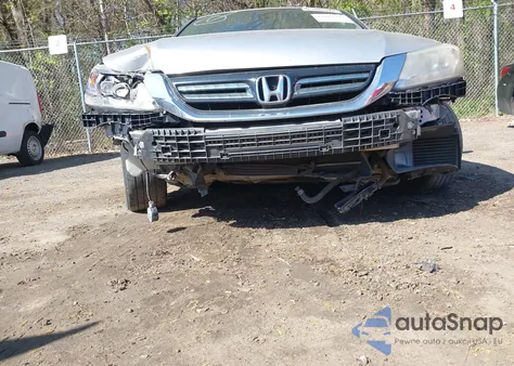 2015 Honda Accord Hybrid Touring z USA, uszkodzony, nr VIN 1HGCR6F78FA009351